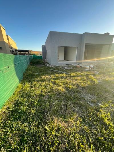 Casa 3 dormitorios en venta en Pilar del Este, Pilar