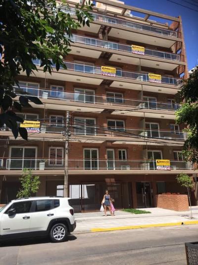 Departamento 1 dormitorios en venta en Castelar, Moron