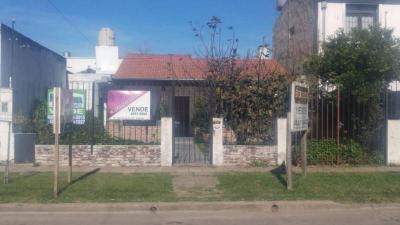 Casa 2 dormitorios en venta en Ituzaingo Oeste, Ituzaingo