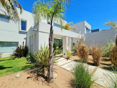 Casa 5 dormitorios en venta en Nordelta, Tigre