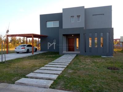 Casa 3 dormitorios en venta en Villanueva, Tigre