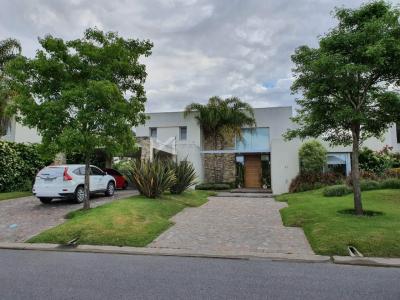 Casa 5 dormitorios en venta en Nordelta, Tigre