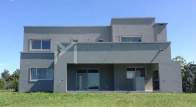 Casa 3 dormitorios en venta en El Canton, Escobar