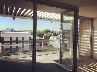 Departamento 3 dormitorios en venta en San Isidro