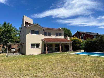 Casa 4 dormitorios en venta en Los Pilares, Pilar