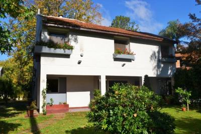 Casa 3 dormitorios en venta en Los Troncos, Pilar