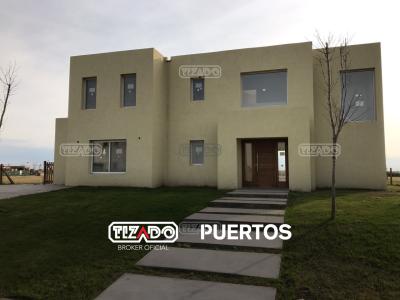 Casa 4 dormitorios en venta en Puertos, Escobar
