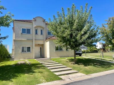 Casa 3 dormitorios en venta en Nordelta, Tigre