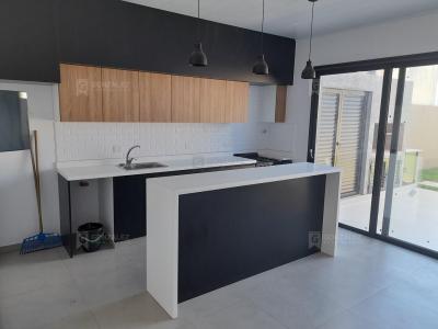 Casa en venta en Pilar