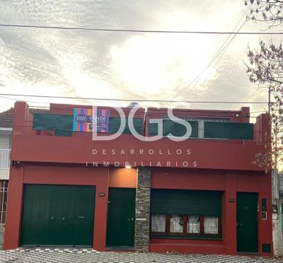 Casa 2 dormitorios en venta en Banfield, Lomas de Zamora