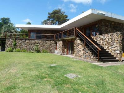Casa 3 dormitorios en venta en Punta del Este, Punta del Este