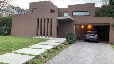 Casa 5 dormitorios en alquiler en Nordelta, Tigre