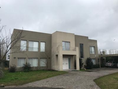 Casa 3 dormitorios en venta en Bella Vista, San Miguel