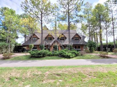 Casa 5 dormitorios en venta en Francisco Álvarez, Moreno