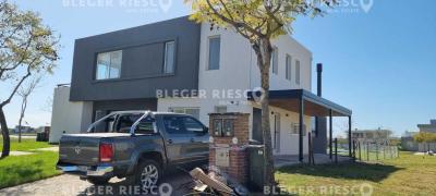 Casa 3 dormitorios en venta en Puertos, Escobar