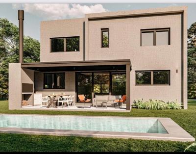 Casa 4 dormitorios en venta en Puertos, Escobar