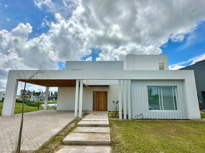 Casa 3 dormitorios en venta en Villanueva, Tigre