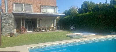 Casa 4 dormitorios en alquiler en La Damasia, San Fernando