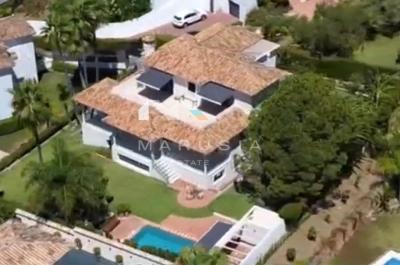 Casa 5 dormitorios en venta en Marbella
