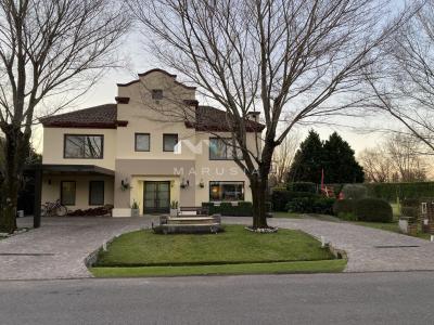 Casa 3 dormitorios en venta en Ayres Del Pilar, Pilar