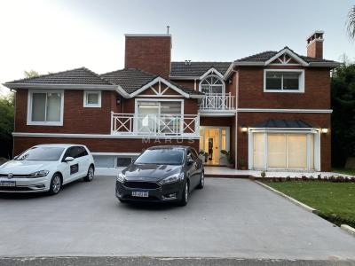Casa 4 dormitorios en venta en Pilar, Pilar
