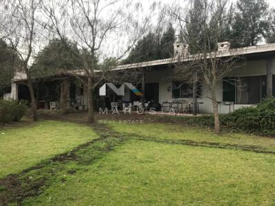 Casa 2 dormitorios en alquiler temporario en Santa Catalina, Lujan