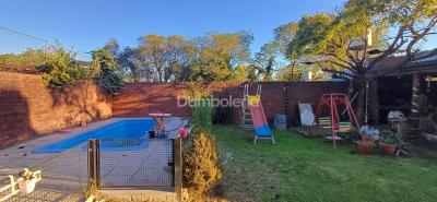 Casa 4 dormitorios en venta en Moreno, Moreno