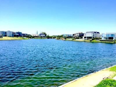 Casa 4 dormitorios en alquiler en Nordelta, Tigre
