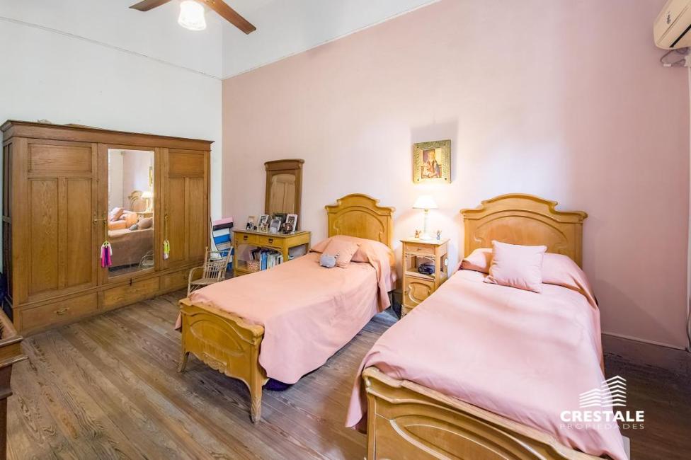 Casa 4 dormitorios en venta, Mendoza 1100, Centro, Rosario