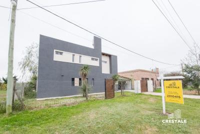 Casa 4 dormitorios en venta, Rio Salado y Rio Tunuyán, Las Acequias, Roldán
