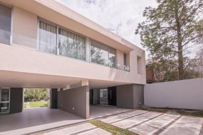 Casa 3 dormitorios en venta, Aldea Fisherton - Malabia 1200, Aldea, Rosario