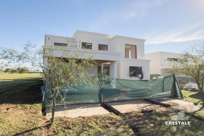 Casa 4 dormitorios en venta, Vida Club de Campo, Barrio Vida, Funes