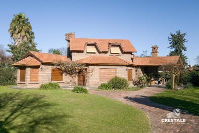Casa 2 dormitorios en venta, Houssay y General Lopez, Los Troncos, Funes