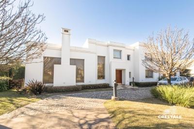 Casa 5 dormitorios en venta, Kentucky Club de Campo, Kentucky, Funes