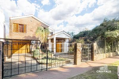 Casa 4 dormitorios en venta, Donado y French, Fisherton, Rosario