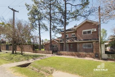 Casa 5 dormitorios en venta, Venezuela y Brassey, Fisherton, Rosario