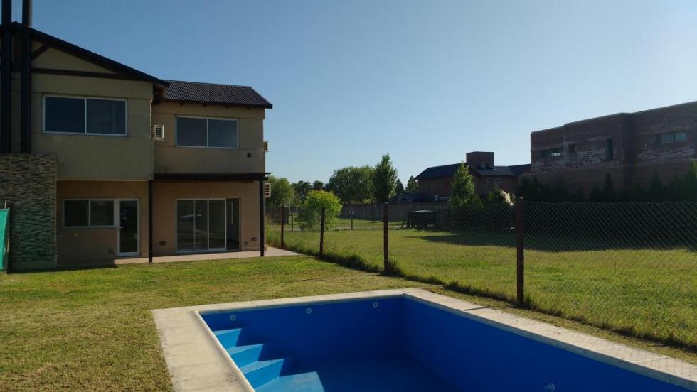 Casa 3 dormitorios en venta, La Cardera - La Rioja 3000, Funes, Funes
